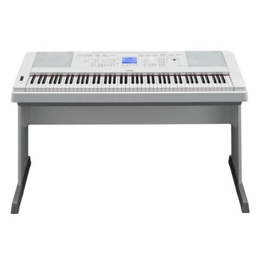 Yamaha DGX-660 digital piano product front